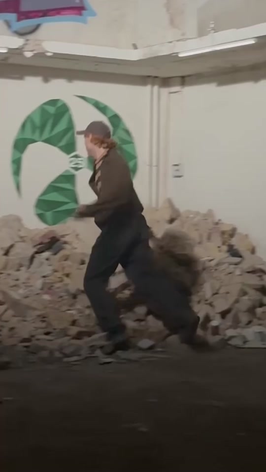 Deel 5 | Verlaten gebouw nacht shoot gaat catastrofaal fout.. of toch niet?